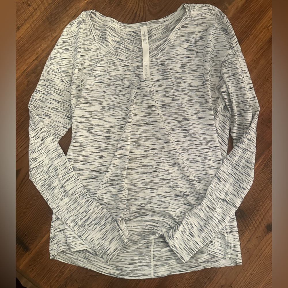 Lululemon Athletica Black and White Long Sleeve Top